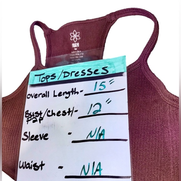 Aura size S/M super cute ribbed knit crop top!! - Picture 10 of 10